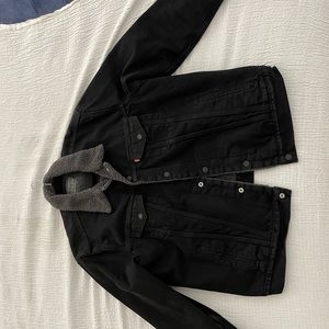 Men’s black Levi’s jacket sz XL